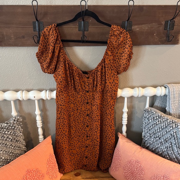 Trixxi Dresses & Skirts - Trixxi Rust Orange and Black Leopard Print Dress